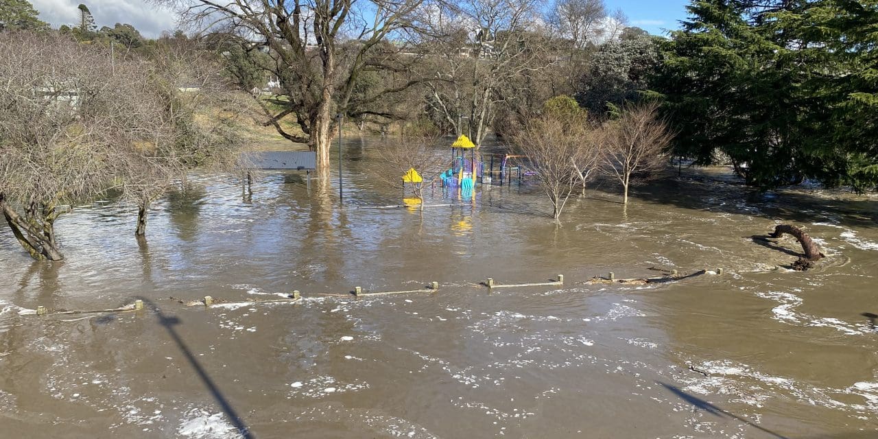 Council tallies the cost of flooding as record volumes flow down Yass River into Burrinjuck Dam